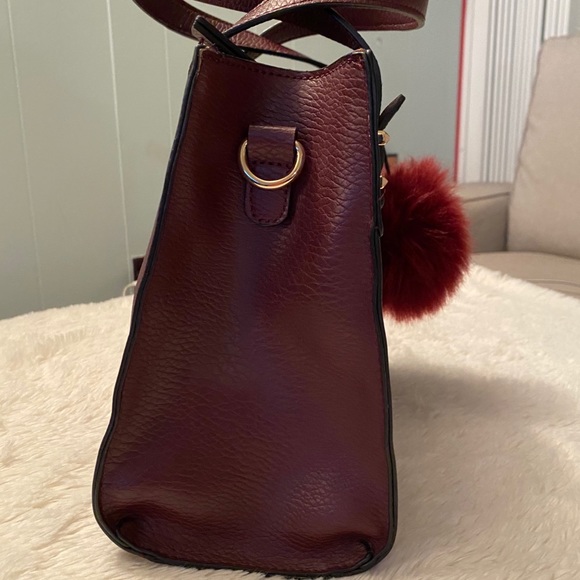 Burgundy handbag - Picture 3 of 5